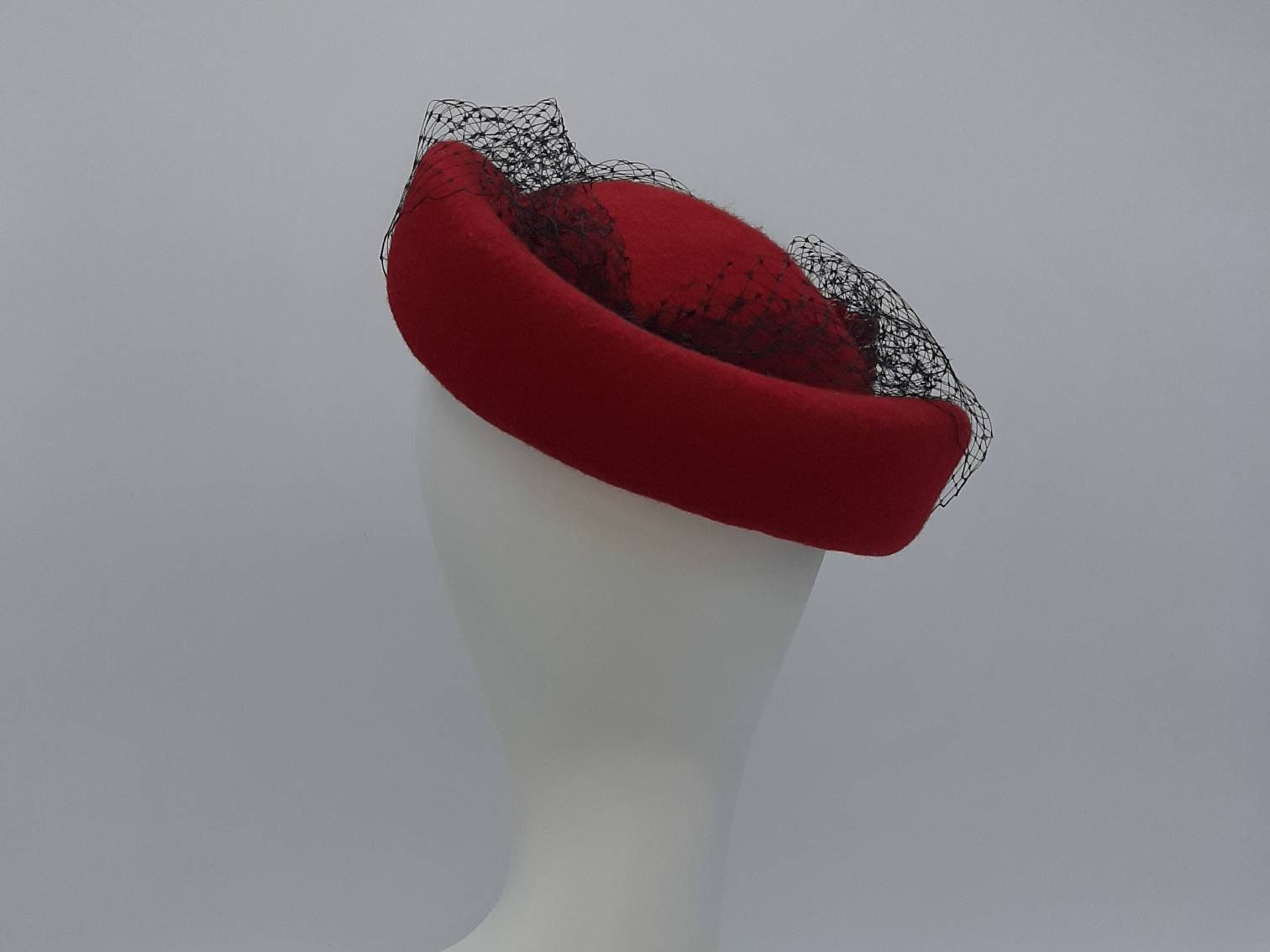 Red Berry Percher Hat